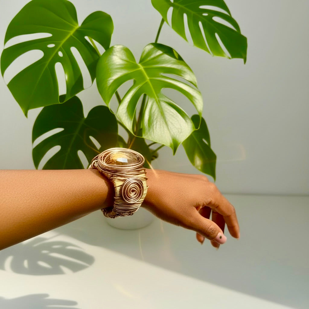 Anaia Bracelet in Gold